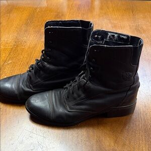 Ladies Ariat Heritage Roper Boots 9B